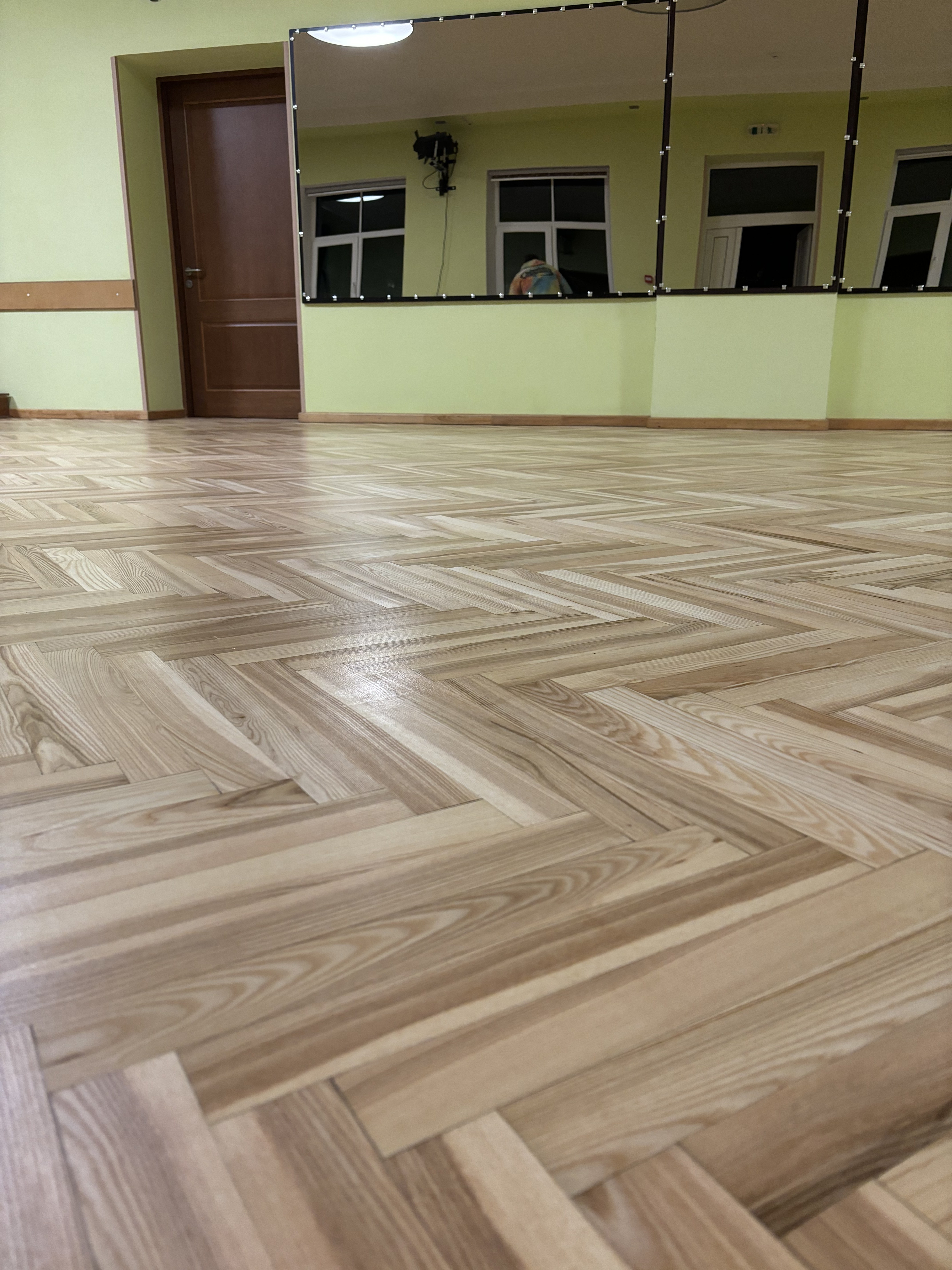 Kalsnavas kultūras centra grīda